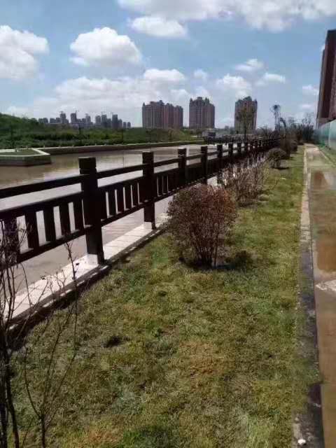 仿木栏杆的制作原料及维护原理